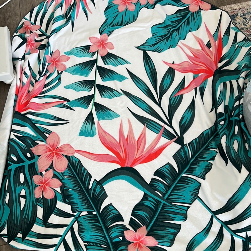 WESTLOOP Floral Beach Towel!